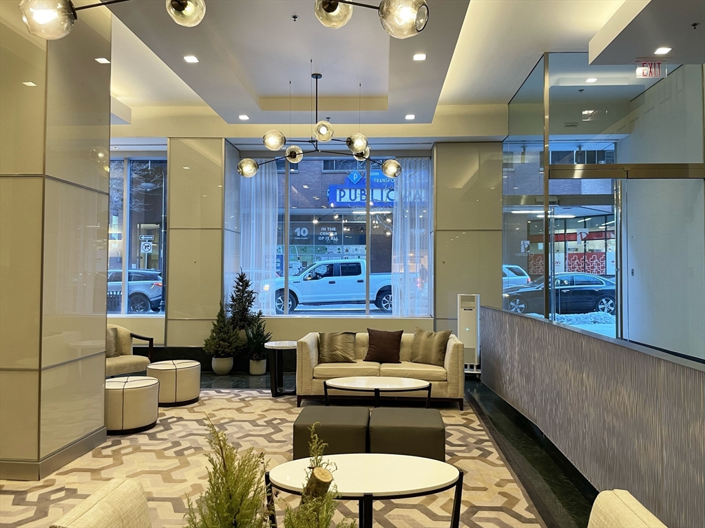 1 Charles St South, Boston, Massachusetts, 1 Bedroom Bedrooms, 3 Rooms Rooms,1 BathroomBathrooms,Residential Lease,For Rent,Charles St South,73492611