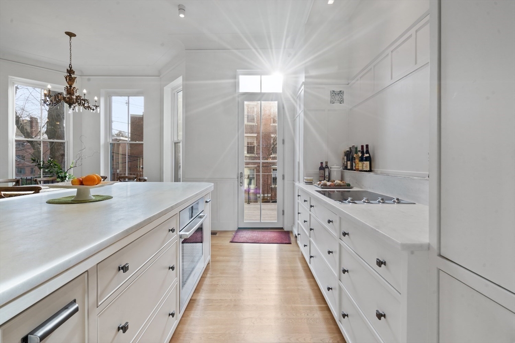 15 Regent Circle, Brookline, Massachusetts, 5 Bedrooms Bedrooms, 7 Rooms Rooms,3.5 BathroomsBathrooms,Residential Lease,For Rent,Regent Circle,73492450