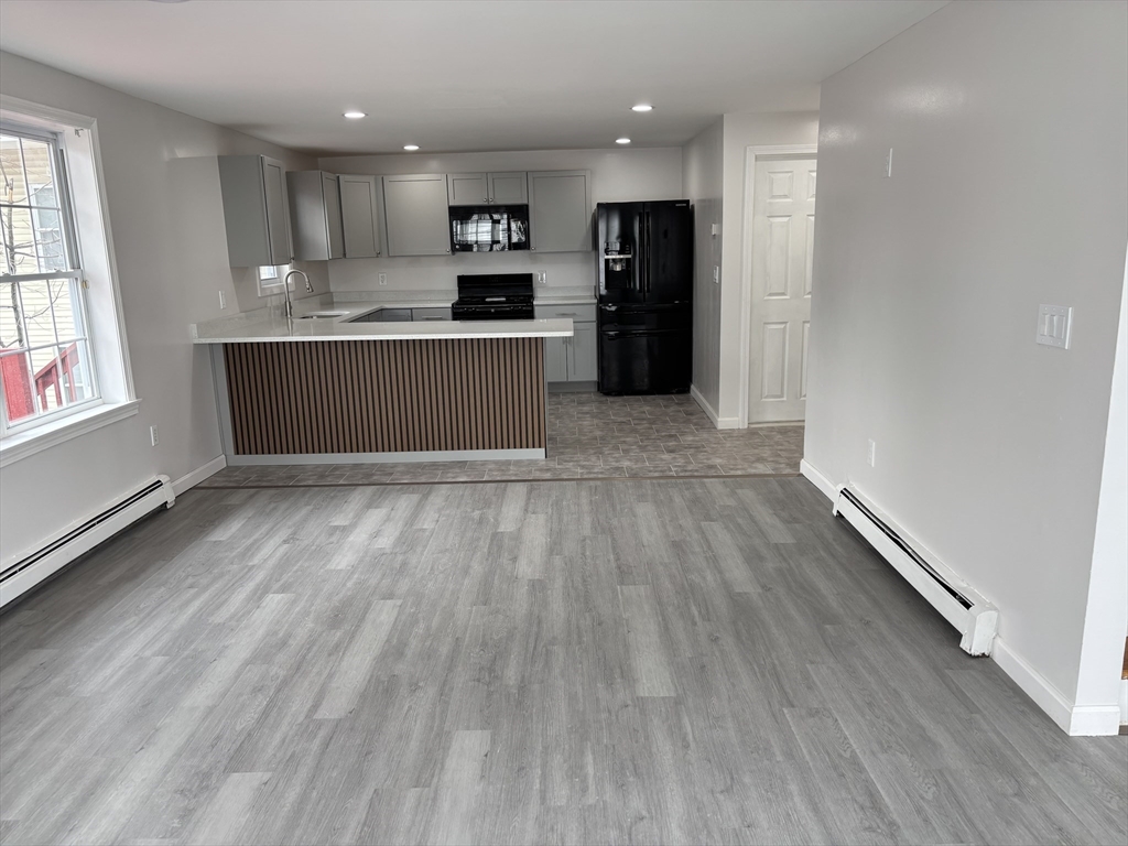 100 Hancock Street, Lawrence, Massachusetts, 4 Bedrooms Bedrooms, 5 Rooms Rooms,2 BathroomsBathrooms,Residential,For Sale,Hancock Street,73492616