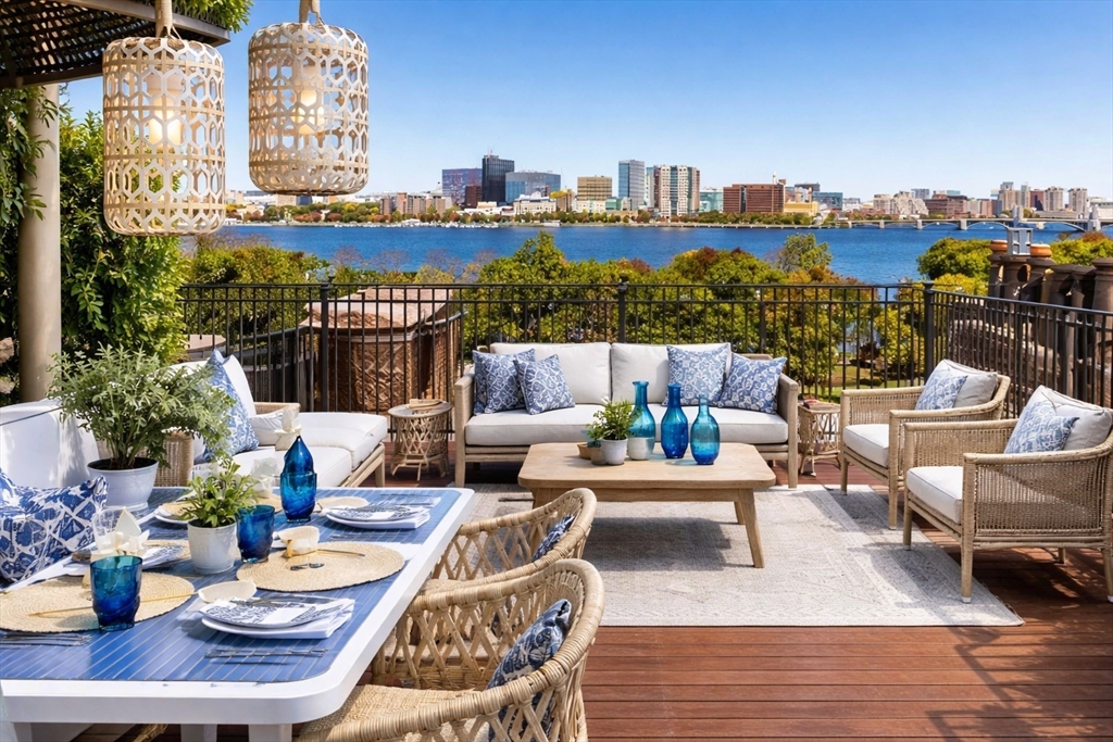 214 Beacon, Boston, Massachusetts, 9 Bedrooms Bedrooms, 11 Rooms Rooms,8.5 BathroomsBathrooms,Residential,For Sale,Beacon,73492573