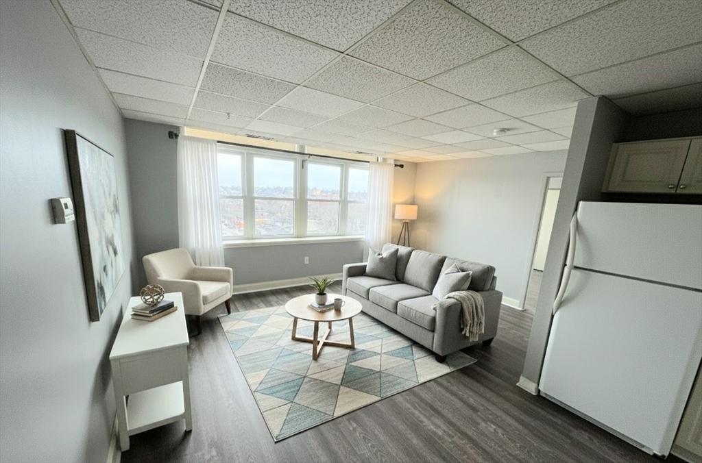 340 Main St, Melrose, Massachusetts, 1 Bedroom Bedrooms, 3 Rooms Rooms,1 BathroomBathrooms,Residential Lease,For Rent,Main St,73492626