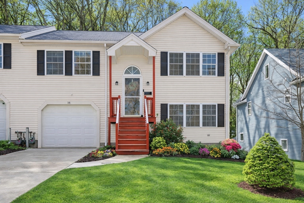 16 Beale St, Worcester, Massachusetts, 3 Bedrooms Bedrooms, 5 Rooms Rooms,2 BathroomsBathrooms,Residential,For Sale,Beale St,73492658