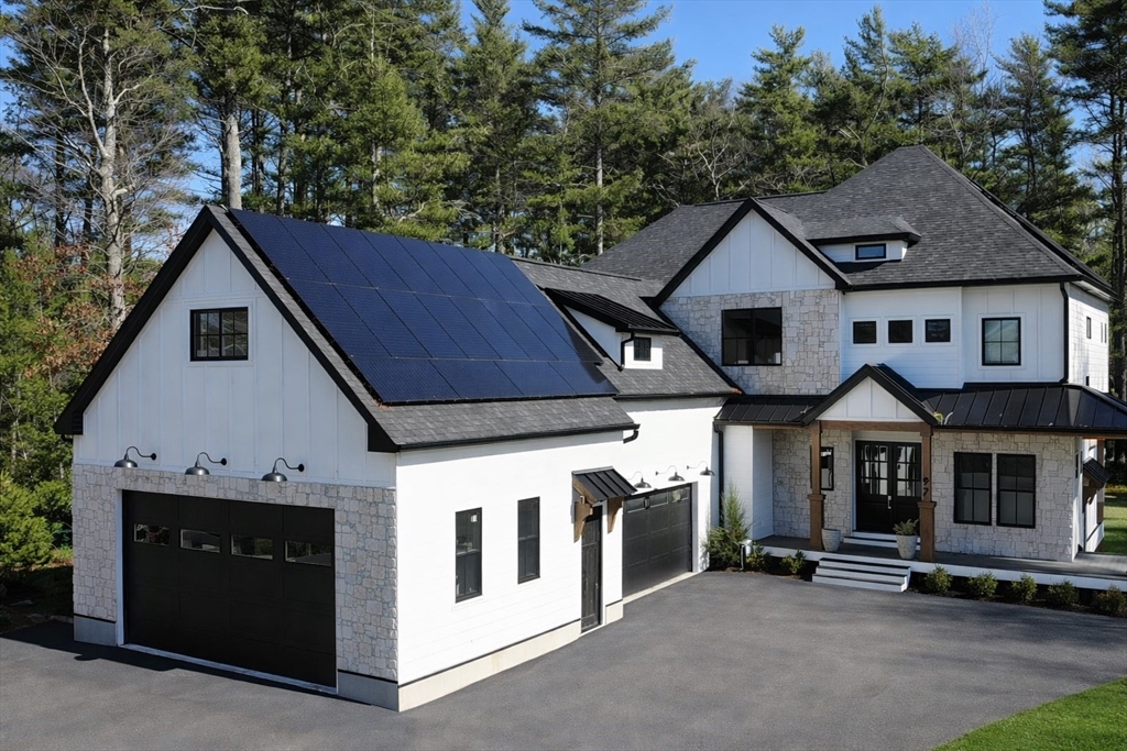 97 Wrights Way, Marshfield, Massachusetts, 4 Bedrooms Bedrooms, 9 Rooms Rooms,4.5 BathroomsBathrooms,Residential,For Sale,Wrights Way,73492629