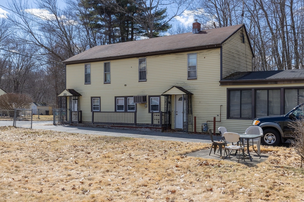 35 Canobieola Rd, Methuen, Massachusetts, 4 Bedrooms Bedrooms, 8 Rooms Rooms,1 BathroomBathrooms,Residential,For Sale,Canobieola Rd,73492553
