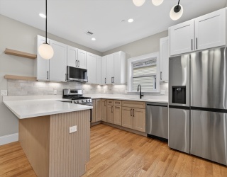 29B Prichard Ave, Somerville, Massachusetts, 3 Bedrooms Bedrooms, 6 Rooms Rooms,2 BathroomsBathrooms,Residential,For Sale,Prichard Ave,73492538