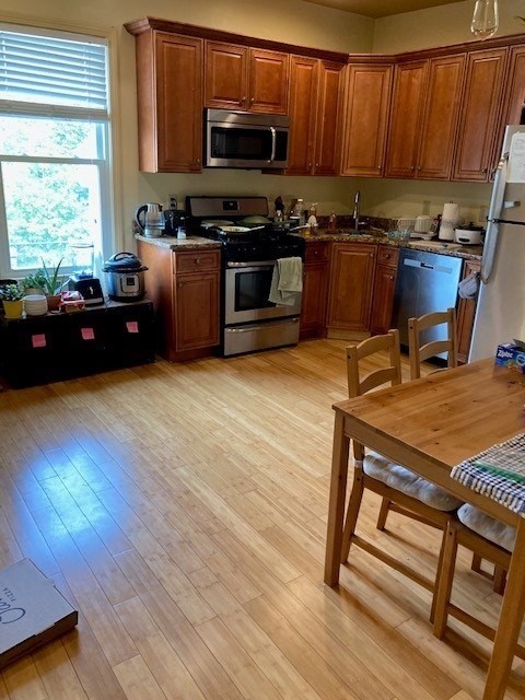 783 Cambridge Street, Cambridge, Massachusetts, 3 Bedrooms Bedrooms, 5 Rooms Rooms,1 BathroomBathrooms,Residential Lease,For Rent,Cambridge Street,73492527