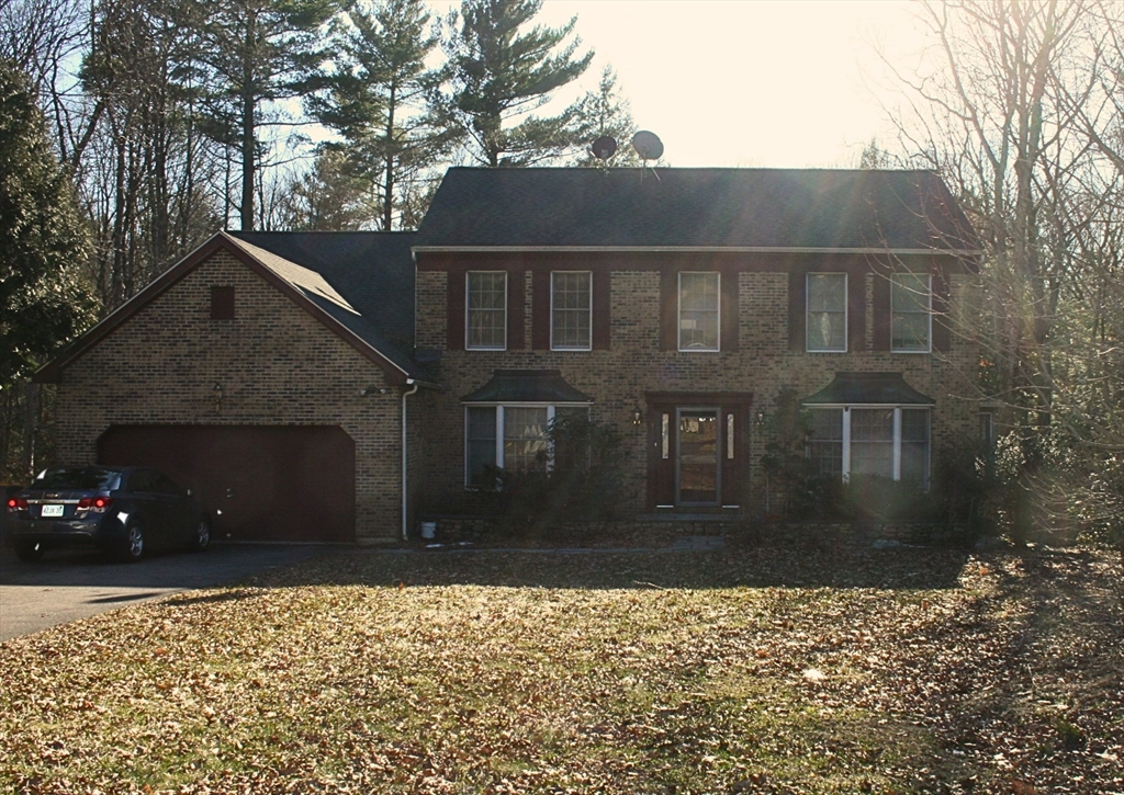 63 Forge Rd, Sharon, Massachusetts, 4 Bedrooms Bedrooms, 11 Rooms Rooms,3.5 BathroomsBathrooms,Residential,For Sale,Forge Rd,73492704