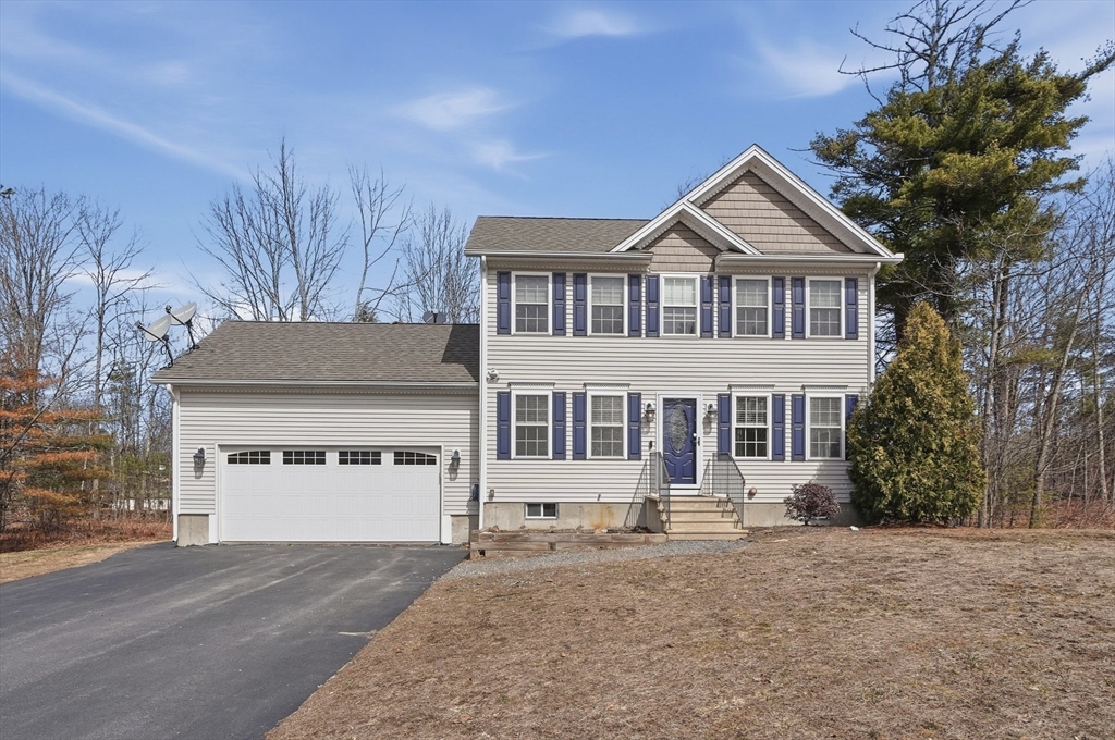 19 Madison Avenue, Winchendon, Massachusetts, 3 Bedrooms Bedrooms, 6 Rooms Rooms,1.5 BathroomsBathrooms,Residential,For Sale,Madison Avenue,73492712