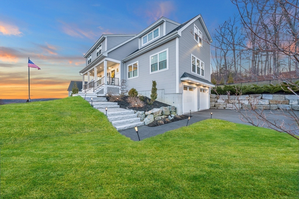 62 Seven Sister Rd, Haverhill, Massachusetts, 4 Bedrooms Bedrooms, 8 Rooms Rooms,2.5 BathroomsBathrooms,Residential,For Sale,Seven Sister Rd,73492633