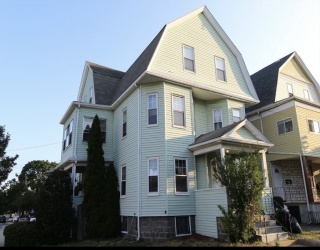 27 Princeton St., Medford, Massachusetts, 4 Bedrooms Bedrooms, 6 Rooms Rooms,1 BathroomBathrooms,Residential Lease,For Rent,Princeton St.,73492639