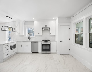 10 Beech St, Cambridge, Massachusetts, 2 Bedrooms Bedrooms, 5 Rooms Rooms,2 BathroomsBathrooms,Residential,For Sale,Beech St,73492655