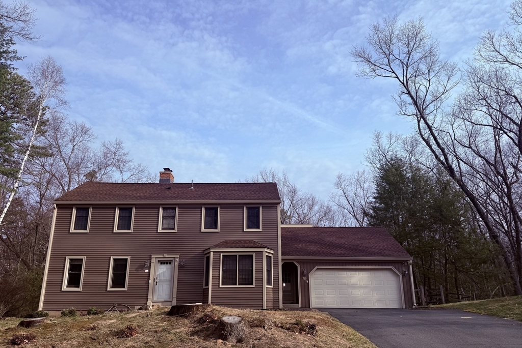 28 Revere Rd, Longmeadow, Massachusetts, 4 Bedrooms Bedrooms, 12 Rooms Rooms,2.5 BathroomsBathrooms,Residential,For Sale,Revere Rd,73492727