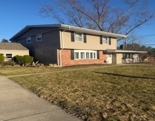 11 Margaret Rd, Taunton, Massachusetts, 3 Bedrooms Bedrooms, 10 Rooms Rooms,1.5 BathroomsBathrooms,Residential,For Sale,Margaret Rd,73492741