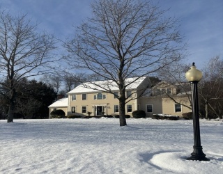 36 Bayberry Ln, Hanover, Massachusetts, 4 Bedrooms Bedrooms, 9 Rooms Rooms,2.5 BathroomsBathrooms,Residential,For Sale,Bayberry Ln,73472453