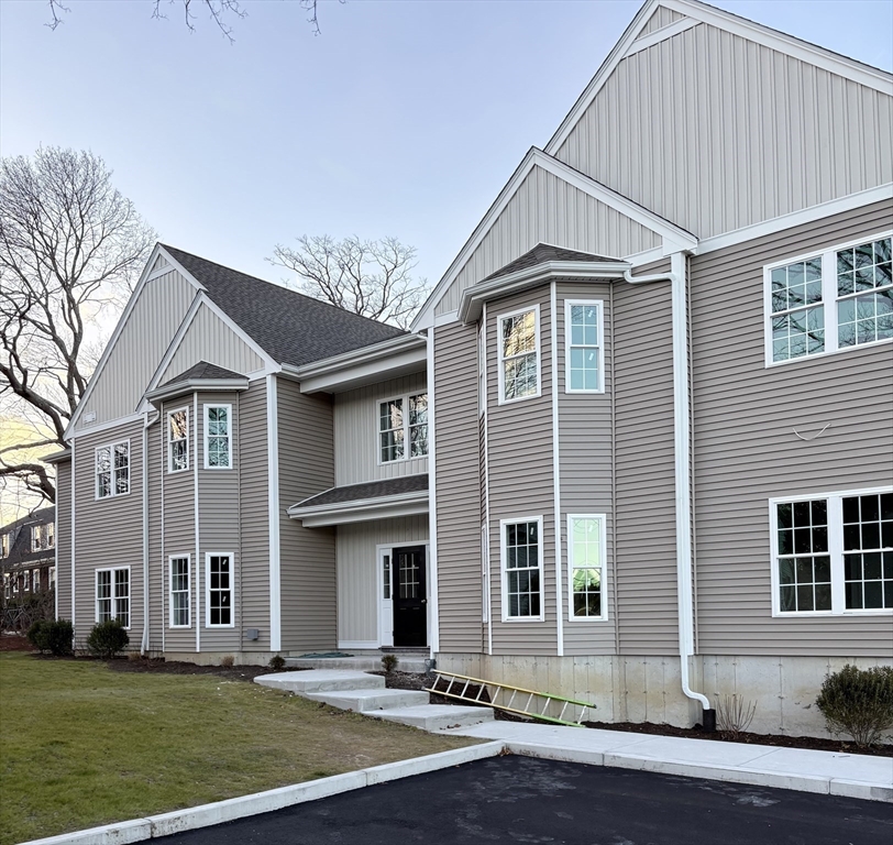 4 S Spooner St, Plymouth, Massachusetts, 2 Bedrooms Bedrooms, 4 Rooms Rooms,2 BathroomsBathrooms,Residential,For Sale,S Spooner St,73387066
