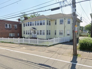 196 W Squantum St, Quincy, Massachusetts, 2 Bedrooms Bedrooms, 6 Rooms Rooms,1 BathroomBathrooms,Residential Lease,For Rent,W Squantum St,73492766