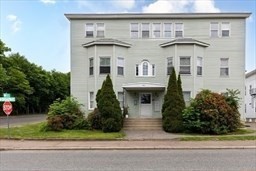 125 High Street, North Attleboro, Massachusetts, 1 Bedroom Bedrooms, 4 Rooms Rooms,1 BathroomBathrooms,Residential Lease,For Rent,High Street,73492768