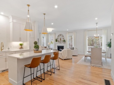 89 Oliver Pond Circle, Franklin, Massachusetts, 2 Bedrooms Bedrooms, 5 Rooms Rooms,2.5 BathroomsBathrooms,Residential,For Sale,Oliver Pond Circle,73492859