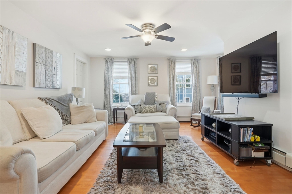 15 G, Boston, Massachusetts, 3 Bedrooms Bedrooms, 10 Rooms Rooms,2.5 BathroomsBathrooms,Residential Income,For Sale,G,73492872