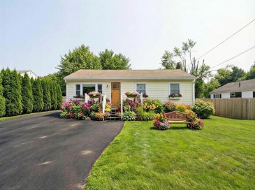 10 Longmeadow Dr, Wareham, Massachusetts, 3 Bedrooms Bedrooms, 5 Rooms Rooms,1 BathroomBathrooms,Residential,For Sale,Longmeadow Dr,73474322