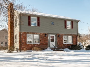 16 Jewett Rd, Beverly, Massachusetts, 4 Bedrooms Bedrooms, 7 Rooms Rooms,1.5 BathroomsBathrooms,Residential,For Sale,Jewett Rd,73473746