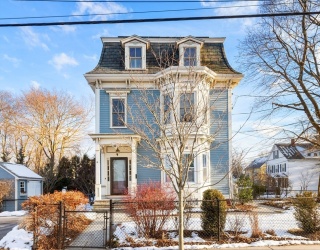 45 Teel St, Arlington, Massachusetts, 5 Bedrooms Bedrooms, 11 Rooms Rooms,3 BathroomsBathrooms,Residential Income,For Sale,Teel St,73474357