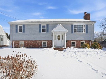 12 White Street, Acushnet, Massachusetts, 3 Bedrooms Bedrooms, 12 Rooms Rooms,2.5 BathroomsBathrooms,Residential,For Sale,White Street,73474316 12 White Street, Acushnet, Massachusetts, 3 Bedrooms Bedrooms, 12 Rooms Rooms,2.5 BathroomsBathrooms,Residential,For Sale,White Street,73474316