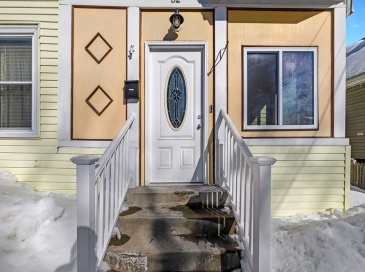 52 Taunton Ave, Boston, Massachusetts, 3 Bedrooms Bedrooms, 6 Rooms Rooms,1.5 BathroomsBathrooms,Residential,For Sale,Taunton Ave,73475574