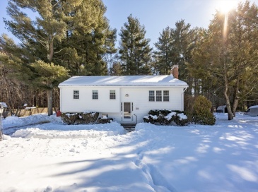 47 Trowbridge Cir, Stoughton, Massachusetts, 3 Bedrooms Bedrooms, 8 Rooms Rooms,1.5 BathroomsBathrooms,Residential,For Sale,Trowbridge Cir,73474430