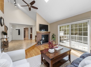 18B Pilgrim Dr, Westford, Massachusetts, 3 Bedrooms Bedrooms, 7 Rooms Rooms,2 BathroomsBathrooms,Residential,For Sale,Pilgrim Dr,73478448 18B Pilgrim Dr, Westford, Massachusetts, 3 Bedrooms Bedrooms, 7 Rooms Rooms,2 BathroomsBathrooms,Residential,For Sale,Pilgrim Dr,73478448