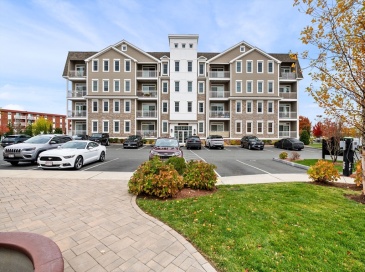 320 Middlesex Ave, Medford, Massachusetts, 2 Bedrooms Bedrooms, 5 Rooms Rooms,2 BathroomsBathrooms,Residential,For Sale,Middlesex Ave,73450038 320 Middlesex Ave, Medford, Massachusetts, 2 Bedrooms Bedrooms, 5 Rooms Rooms,2 BathroomsBathrooms,Residential,For Sale,Middlesex Ave,73450038