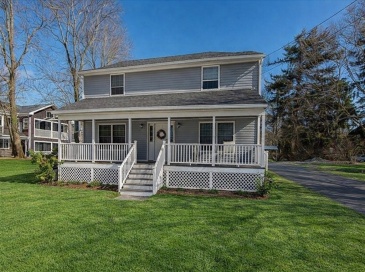 10 Emerald St, Gloucester, Massachusetts, 3 Bedrooms Bedrooms, 7 Rooms Rooms,2 BathroomsBathrooms,Residential,For Sale,Emerald St,73474360 10 Emerald St, Gloucester, Massachusetts, 3 Bedrooms Bedrooms, 7 Rooms Rooms,2 BathroomsBathrooms,Residential,For Sale,Emerald St,73474360