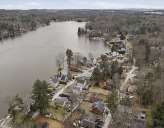 72 Park Rd, Charlton, Massachusetts, 3 Bedrooms Bedrooms, 5 Rooms Rooms,2 BathroomsBathrooms,Residential,For Sale,Park Rd,73492990