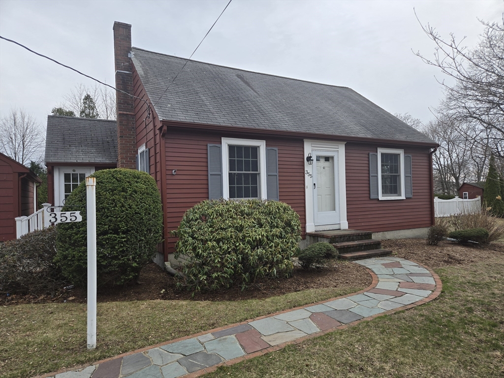 355 South Street, Reading, Massachusetts, 3 Bedrooms Bedrooms, 6 Rooms Rooms,1.5 BathroomsBathrooms,Residential,For Sale,South Street,73493006
