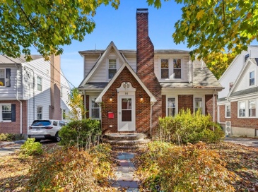 303 Russett Road, Brookline, Massachusetts, 5 Bedrooms Bedrooms, 9 Rooms Rooms,4 BathroomsBathrooms,Residential,For Sale,Russett Road,73492913 303 Russett Road, Brookline, Massachusetts, 5 Bedrooms Bedrooms, 9 Rooms Rooms,4 BathroomsBathrooms,Residential,For Sale,Russett Road,73492913