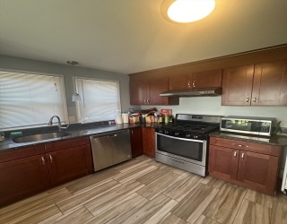 100 Colby Rd, Quincy, Massachusetts, 3 Bedrooms Bedrooms, 7 Rooms Rooms,1 BathroomBathrooms,Residential Lease,For Rent,Colby Rd,73492926