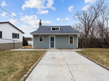 12 Circle Drive, Weymouth, Massachusetts, 2 Bedrooms Bedrooms, 5 Rooms Rooms,1 BathroomBathrooms,Residential Lease,For Rent,Circle Drive,73486802