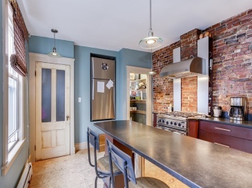 458 E 7th St, Boston, Massachusetts, 2 Bedrooms Bedrooms, 4 Rooms Rooms,1 BathroomBathrooms,Residential Lease,For Rent,E 7th St,73483247