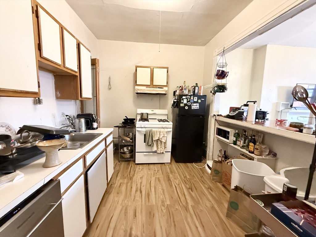 26 Symphony, Boston, Massachusetts, 3 Bedrooms Bedrooms, 6 Rooms Rooms,1 BathroomBathrooms,Residential Lease,For Rent,Symphony,73467418