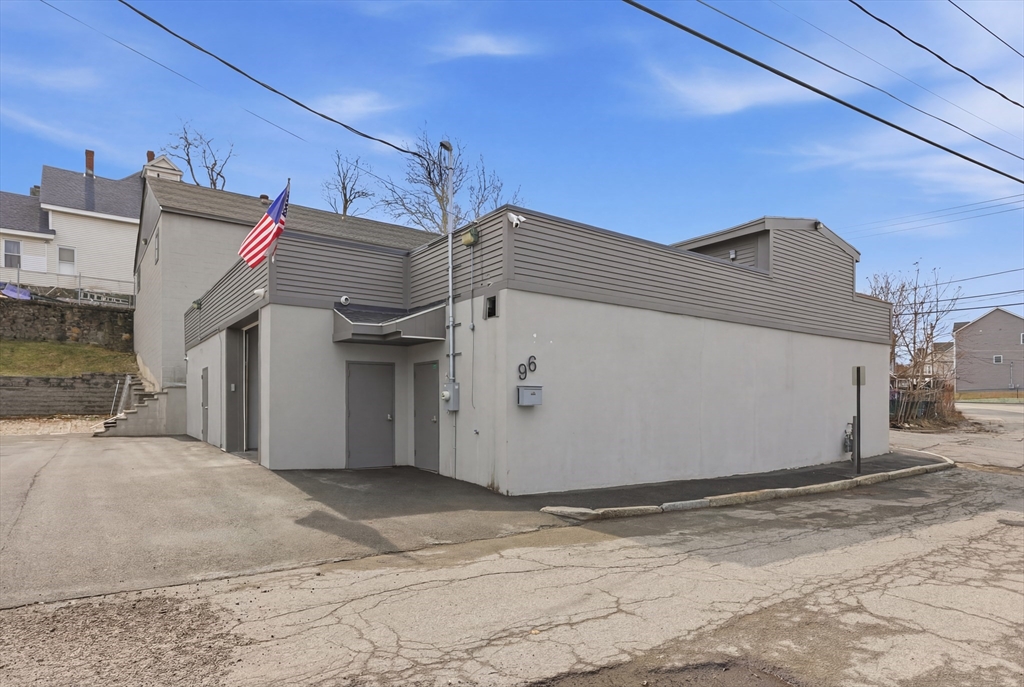 20 & 26 Howard St, Lowell, Massachusetts, ,Commercial Sale,For Sale,Howard St,73493041