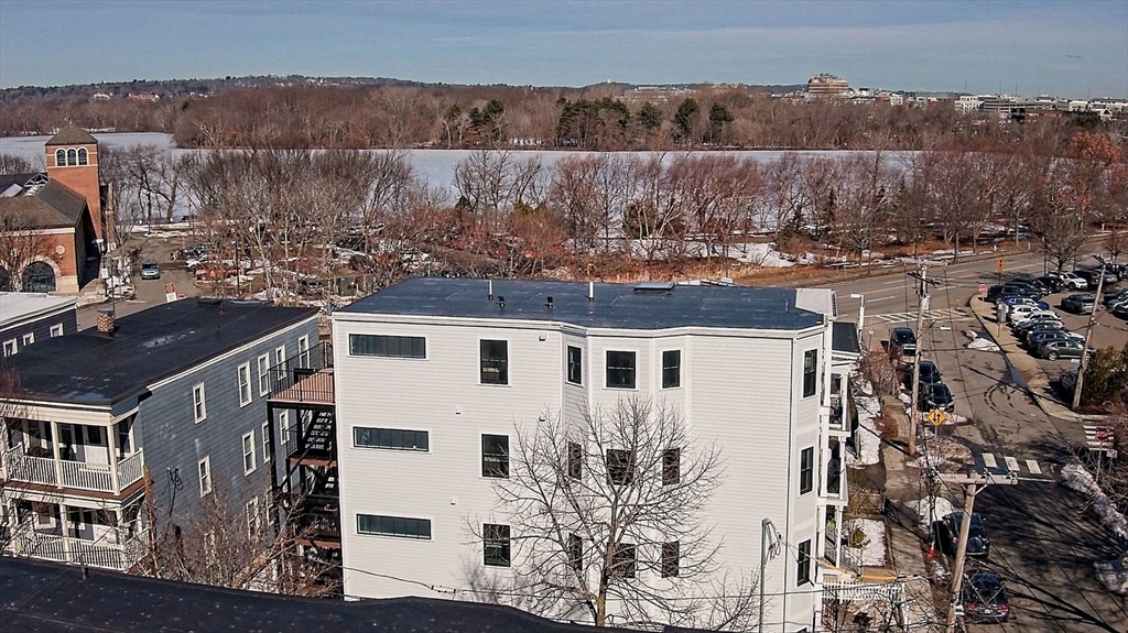 252 Lexington Avenue, Cambridge, Massachusetts, 3 Bedrooms Bedrooms, 6 Rooms Rooms,2 BathroomsBathrooms,Residential,For Sale,Lexington Avenue,73493099