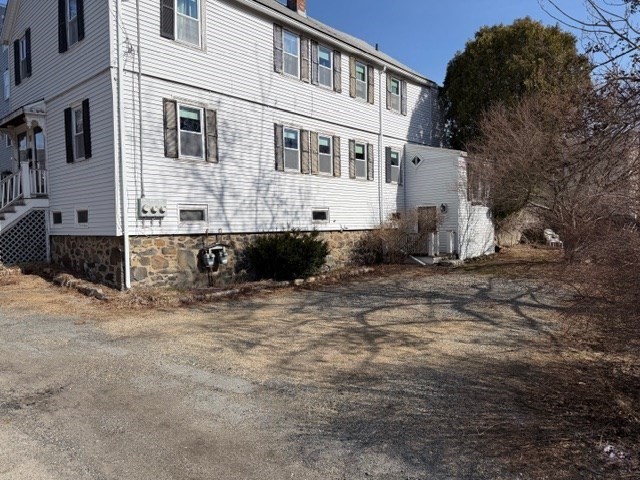 15 Hillside Avenue, Marblehead, Massachusetts, 2 Bedrooms Bedrooms, 6 Rooms Rooms,1 BathroomBathrooms,Residential Lease,For Rent,Hillside Avenue,73493107
