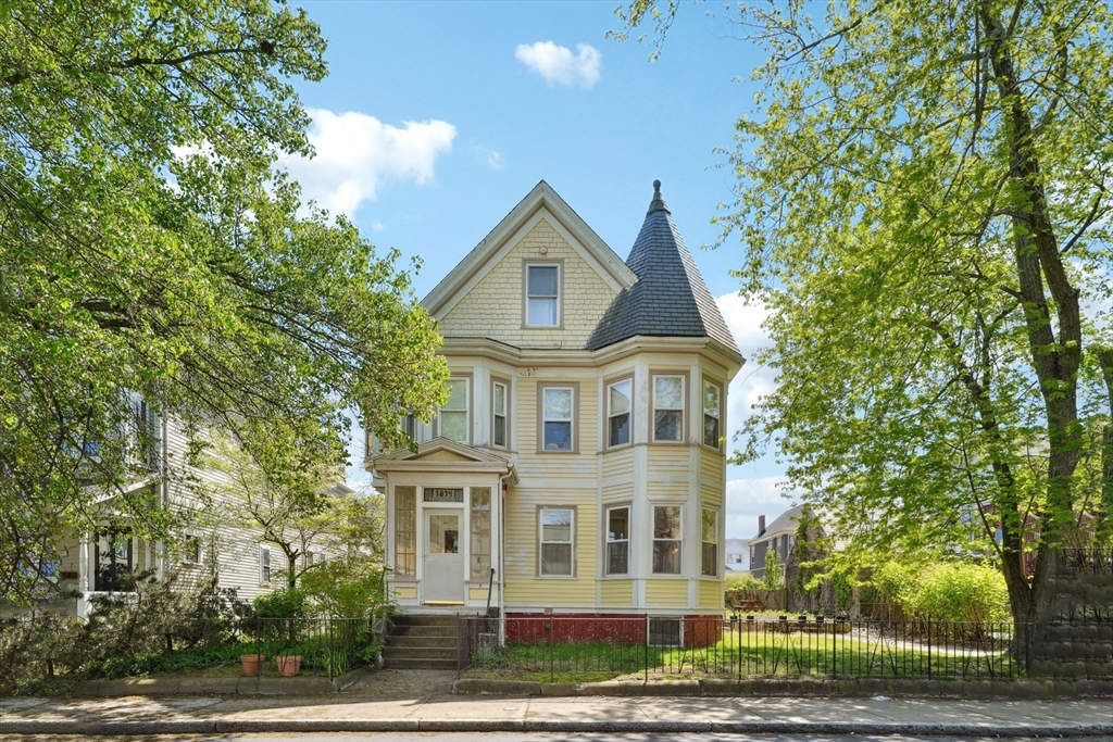 9 Kidder Ave, Somerville, Massachusetts, 2 Bedrooms Bedrooms, 4 Rooms Rooms,2 BathroomsBathrooms,Residential,For Sale,Kidder Ave,73492954