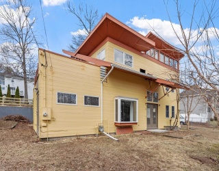 5 Avondale Ave, Billerica, Massachusetts, 3 Bedrooms Bedrooms, 7 Rooms Rooms,2.5 BathroomsBathrooms,Residential Lease,For Rent,Avondale Ave,73493152