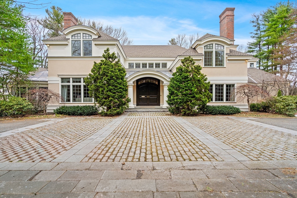 135 Marsh St, Belmont, Massachusetts, 4 Bedrooms Bedrooms, 16 Rooms Rooms,6 BathroomsBathrooms,Residential,For Sale,Marsh St,73492963