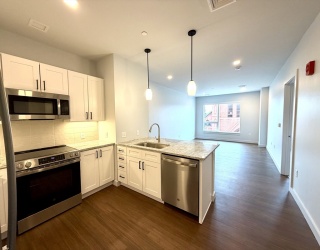 45 East Central, Natick, Massachusetts, 1 Bedroom Bedrooms, 3 Rooms Rooms,1 BathroomBathrooms,Residential Lease,For Rent,East Central,73493182