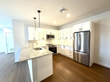 45 East Central, Natick, Massachusetts, 2 Bedrooms Bedrooms, 4 Rooms Rooms,1 BathroomBathrooms,Residential Lease,For Rent,East Central,73493190