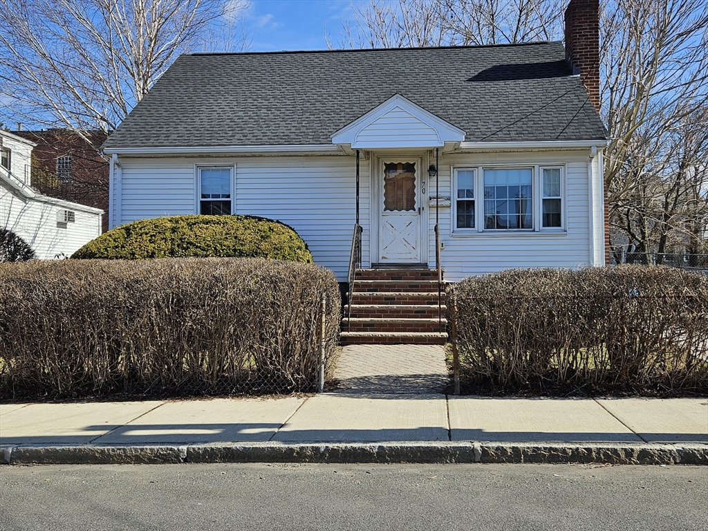 70 Sprague St, Revere, Massachusetts, 2 Bedrooms Bedrooms, 4 Rooms Rooms,1 BathroomBathrooms,Residential,For Sale,Sprague St,73493202