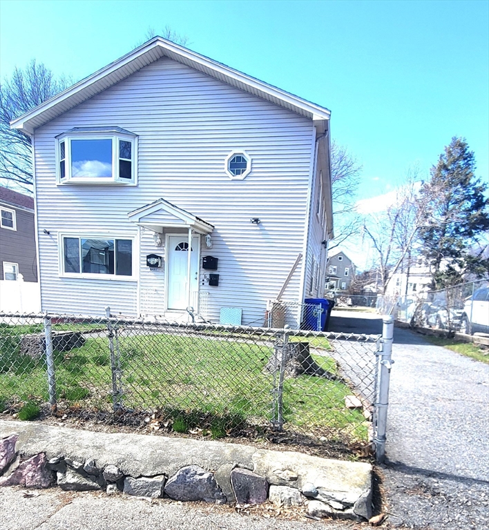 169 Wood Avenue, Boston, Massachusetts, 3 Bedrooms Bedrooms, 6 Rooms Rooms,1 BathroomBathrooms,Residential Lease,For Rent,Wood Avenue,73493211