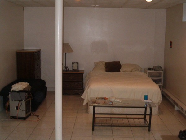 27 Hazel Street, West Springfield, Massachusetts, 1 Bedroom Bedrooms, 1 Room Rooms,1 BathroomBathrooms,Residential Lease,For Rent,Hazel Street,73493221